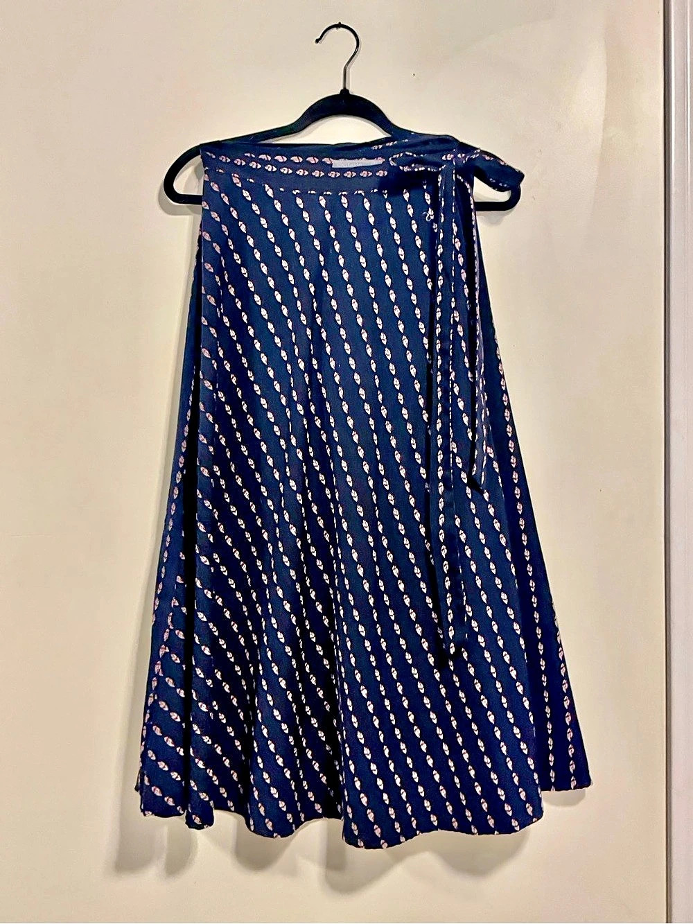 Printed Midi Skirt in Blue & Burgundy Like New